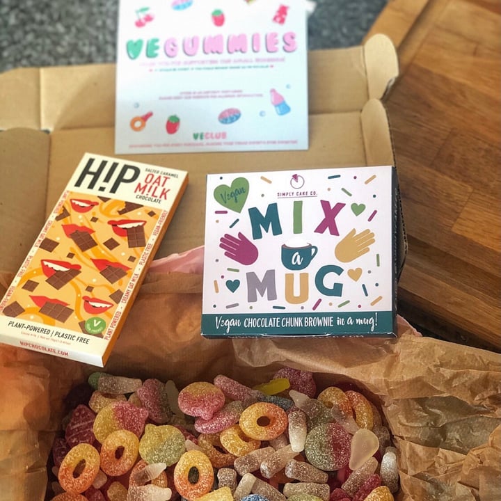 photo of Vegummies Fizzy Sweets shared by @forkmethatsvegan on  16 Sep 2021 - review
