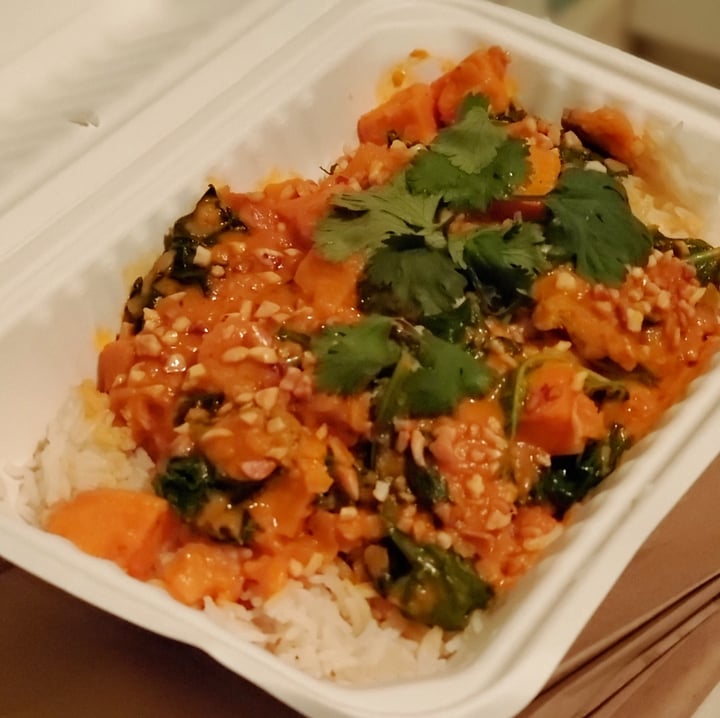 review photo of Fuel Functional Foods (delivery only) Sweet Potato, Red Lentil, And Kale Curry shared by @araenae on 17 Dec 2020 - review