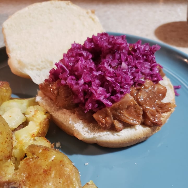 review photo of The Jackfruit Company BBQ Jackfruit shared by @jenicalyonclapsaddle on 07 Nov 2021 - review