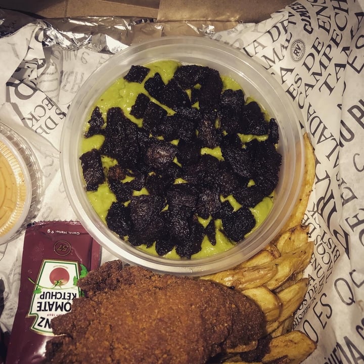 review photo of Revolucion Verde Chicharrón Con Guacamole shared by @raulramos on 16 Sep 2021 - review