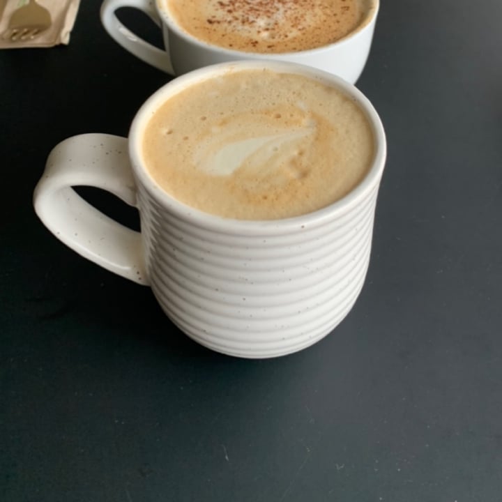 photo of Lilith's Cafe Cinnamon latte with soy milk shared by @beckyallott on  05 Jun 2022 - review