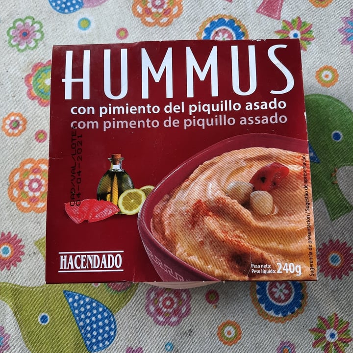 review photo of Hacendado Hummus con Pimiento del Piquillo Asado shared by @loreh on 10 Jun 2021 - review