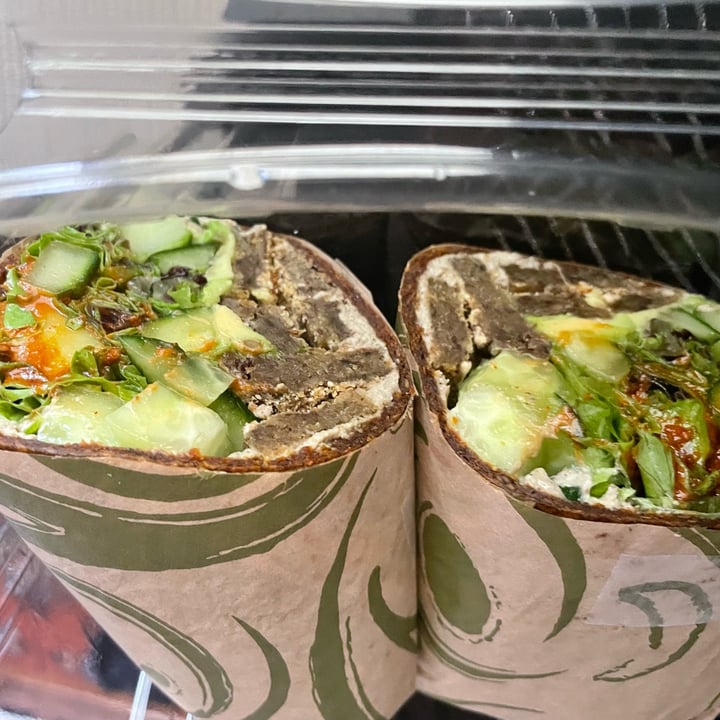 photo of Rawthentic Eatery pesto chicun marinara wrap shared by @vegan4lyfe on  04 Oct 2022 - review