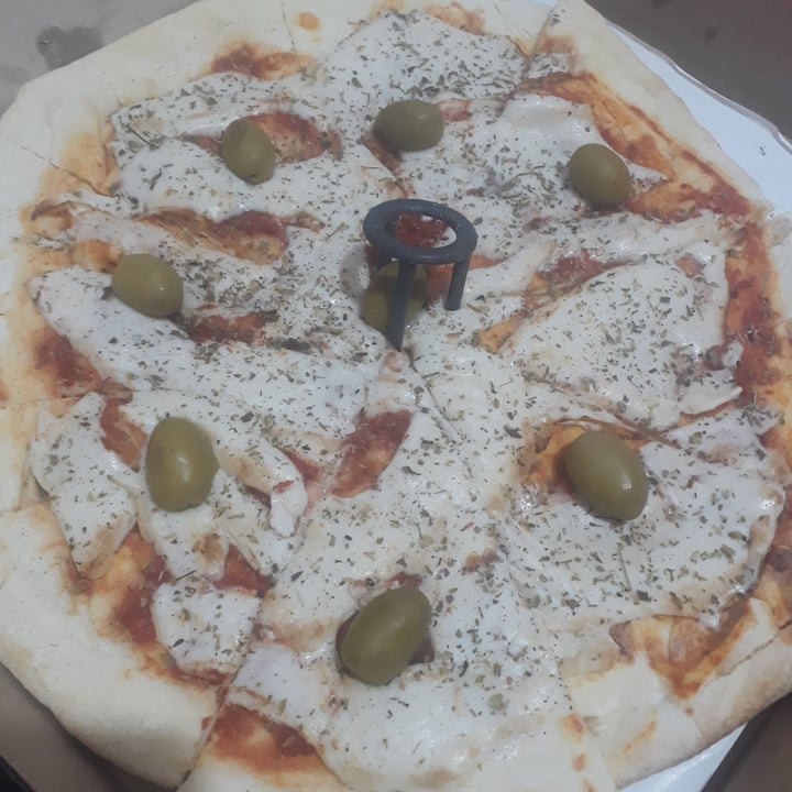 photo of Empanadas de 10 - San Justo Pizza Muzzarella A La Piedra shared by @regivegana on  19 May 2020 - review