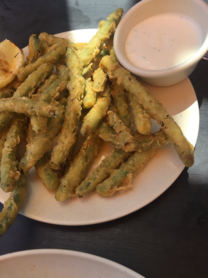 photo of Veggie Grill Tempura green bean stack shared by @veganadventurer on  15 Jul 2019 - review