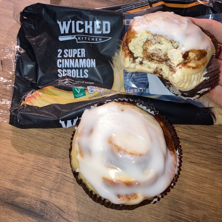 review photo of Wicked Super Cinnamon Scrolls shared by @jamesdunn611 on 27 Nov 2022 - review