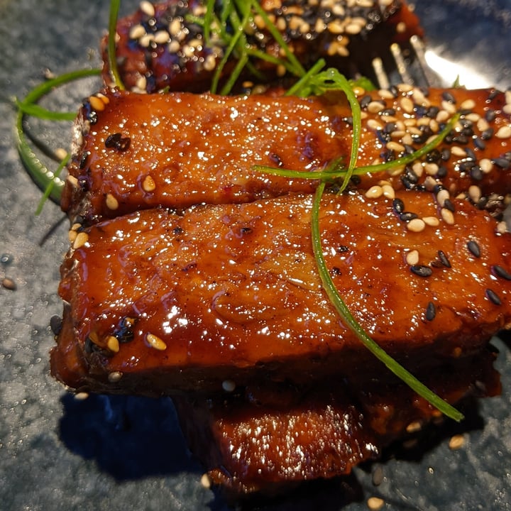 photo of wagamama Sticky Vegan ‘Ribs’ shared by @dyljohbar on  28 Oct 2022 - review