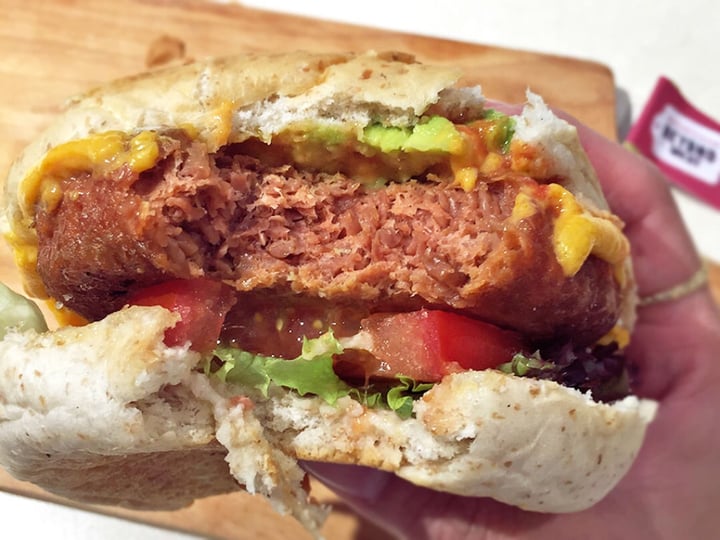 review photo of Beyond Meat Beyond Burger Plant-Based Patties shared by @witchhaven on 25 Apr 2019 - review