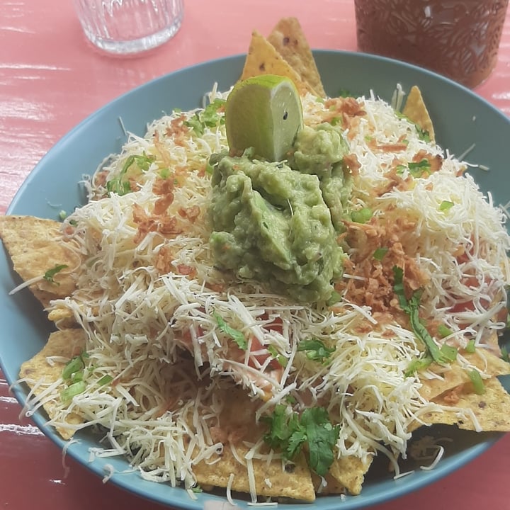 review photo of Vegan Junkies Loaded Nachos shared by @cawcaw on 04 Dec 2022 - review
