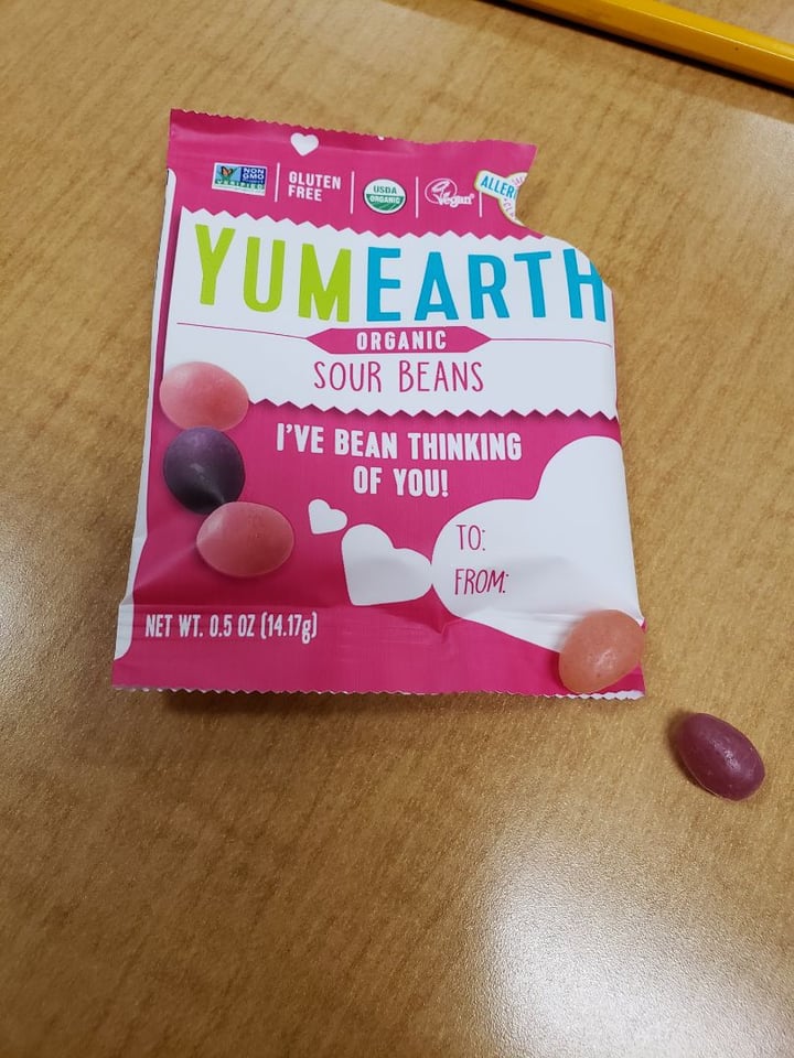 review photo of YumEarth Organic Sour Beans shared by @dxlauder on 14 Jan 2020 - review