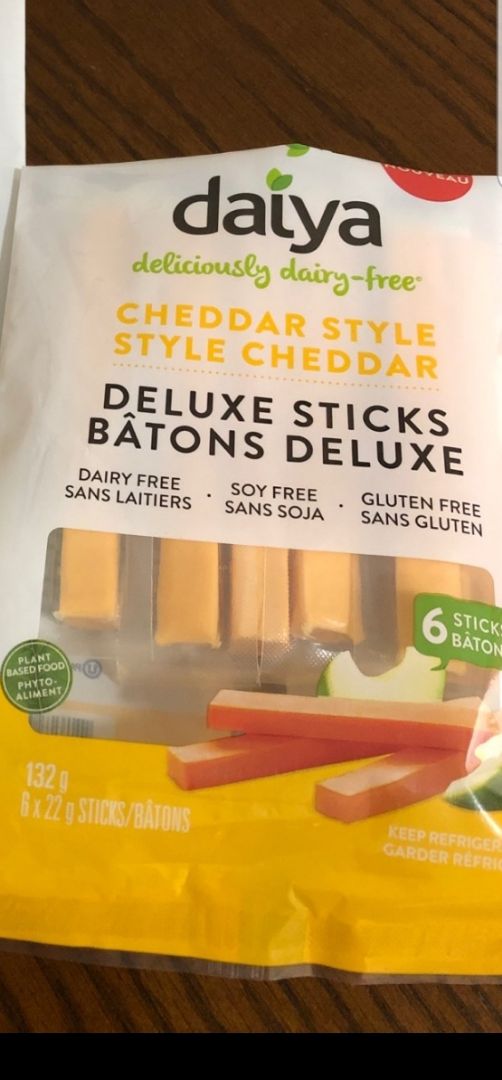 photo of Daiya Cheddar Style Deluxe Cheeze Sauce shared by @kayzie on  02 Mar 2020 - review