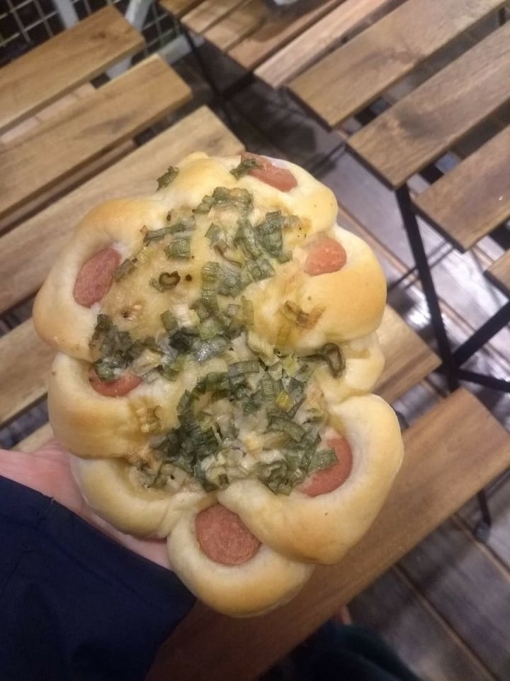 photo of 嬉皮麵包 HIP PUN Hot dog bun shared by @felice on  09 Apr 2020 - review