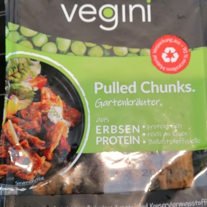 photo of Vegini Pulled Chunks shared by @castiel on  28 Mar 2021 - review