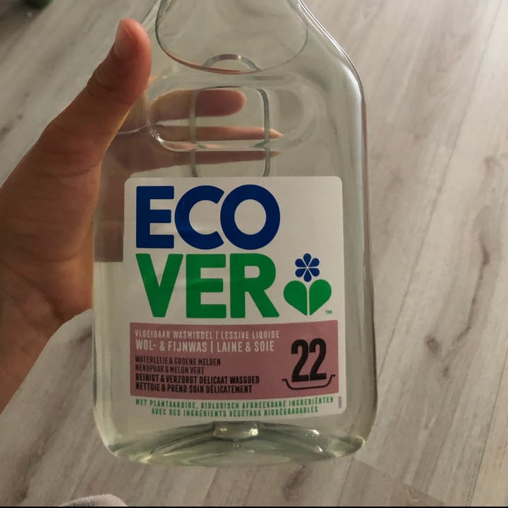 photo of Ecover Biolaundry Wool and Fine Wash Detergent shared by @laveganamasmolona on  19 Jun 2022 - review