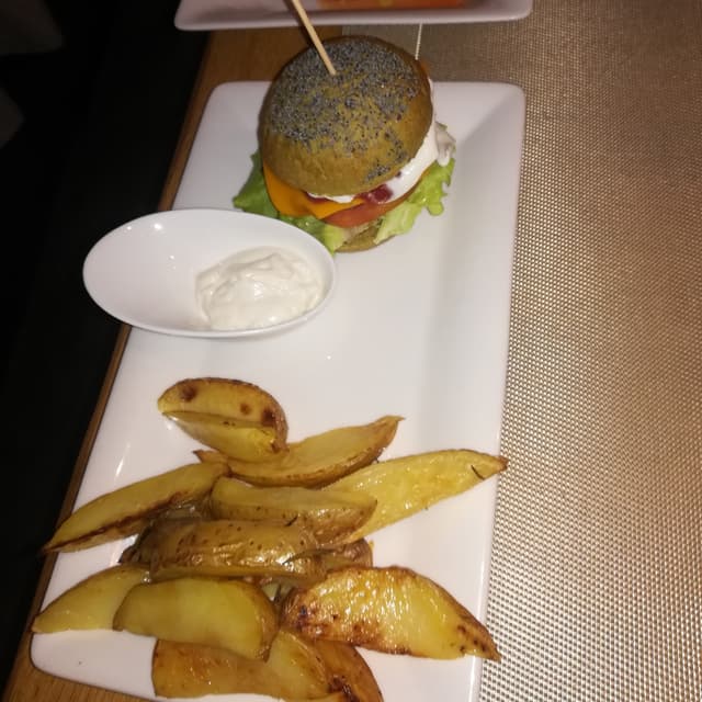 Photo of the dish “Traditional burger”