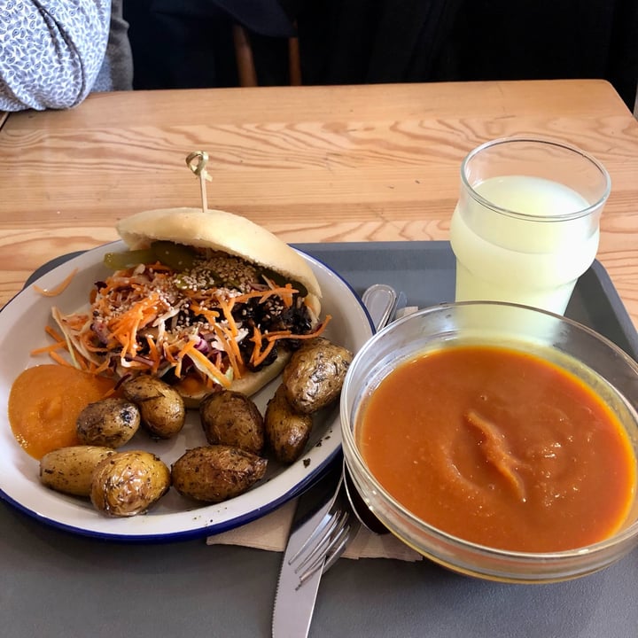 review photo of Le Crémieux Bao vegan shared by @ginevrafigini on 15 Nov 2022 - review