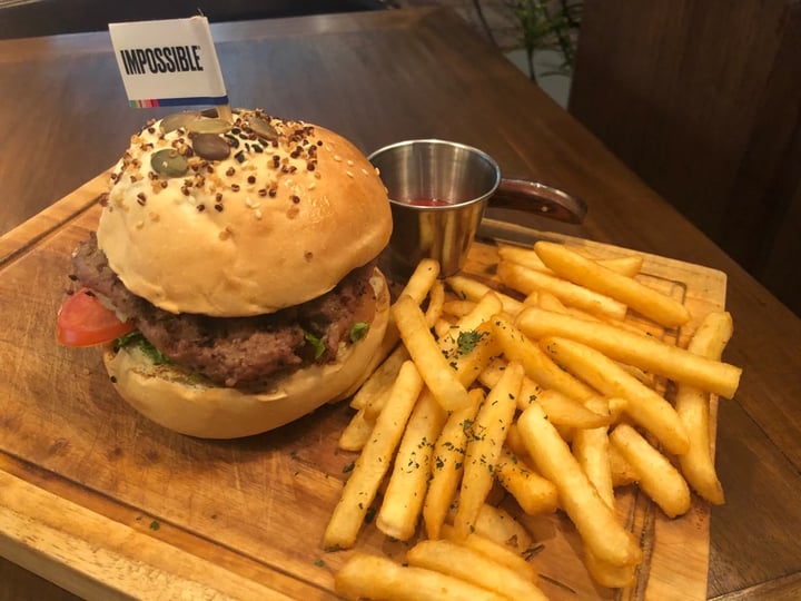 photo of Ivy Impossible Burger shared by @healthywithakriti on  13 Jan 2020 - review
