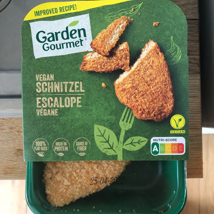 review photo of Garden Gourmet Vegane Schnitzel shared by @camic on 04 Apr 2022 - review