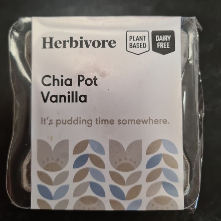photo of Herbivore Chia pot vanilla pudding shared by @veronicagroen on  16 Mar 2022 - review
