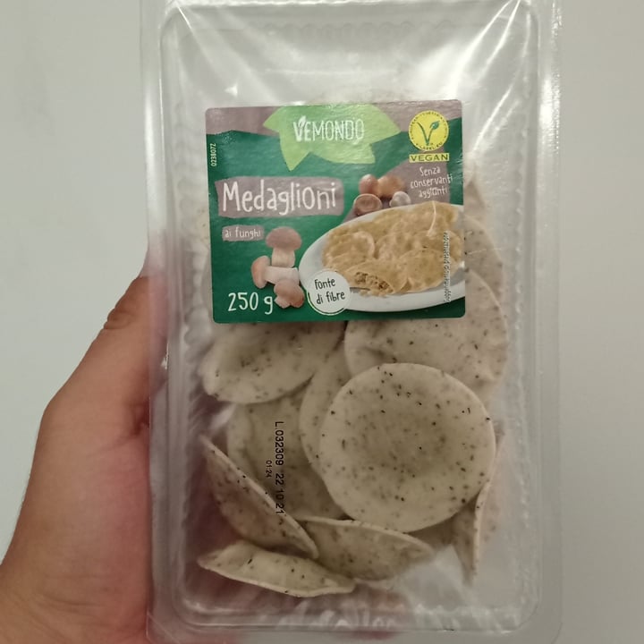 photo of Vemondo Medaglioni ai funghi shared by @p0 on  26 Sep 2021 - review
