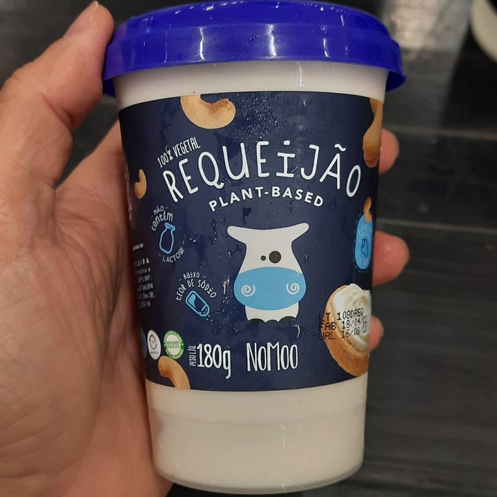 photo of NOMOO Plant-Based Brasil Requeijão shared by @arqlele on  17 Jun 2022 - review