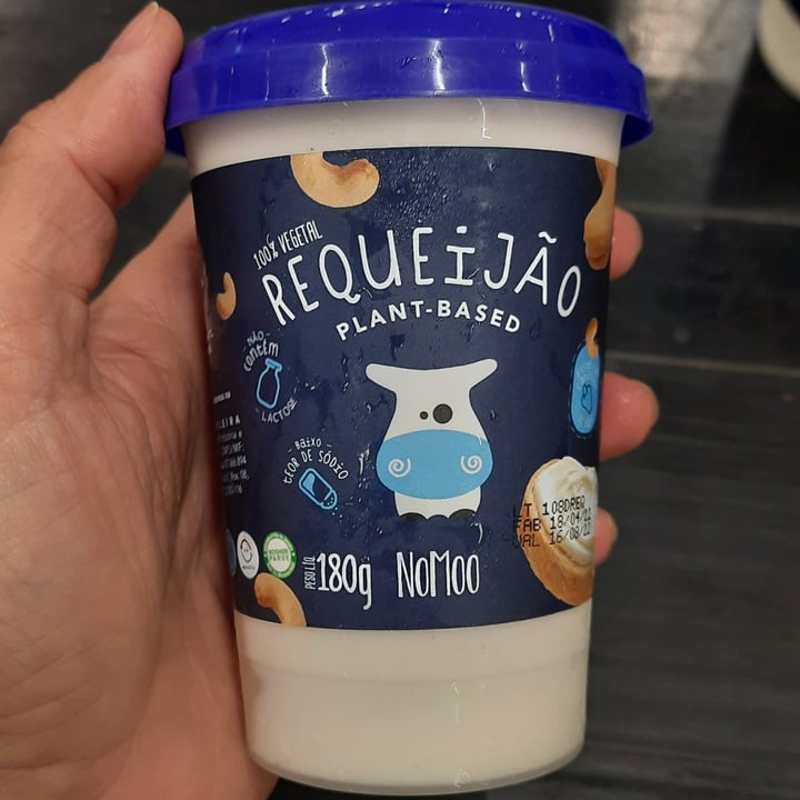 review photo of NOMOO Plant-Based Brasil Requeijão shared by @arqlele on 17 Jun 2022 - review