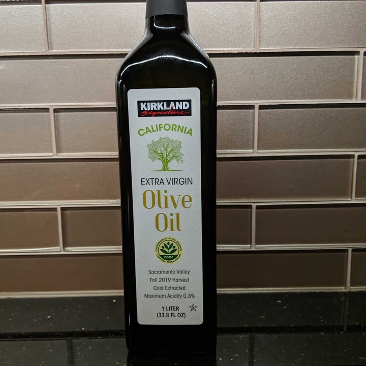 photo of Kirkland Signature California Extra Virgin Olive Oil shared by @dianem05 on  15 Apr 2021 - review