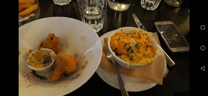 review photo of Unity Diner Epic Mac & Cheese shared by @troyehaydentro on 08 Apr 2019 - review