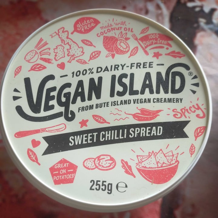 photo of Vegan island Dairy Free Spread sweet chili shared by @noevegan on  25 Aug 2022 - review