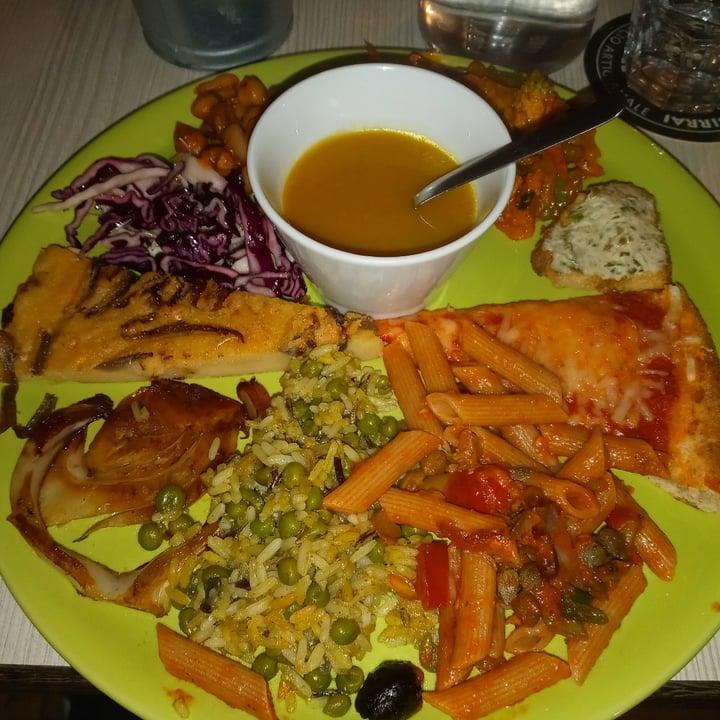 photo of La Cucina Abusiva piatto composto vegano shared by @olionuovo on  04 May 2022 - review