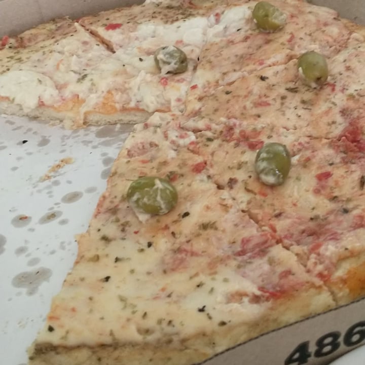 photo of Flipper Pizza Pizza muzarella shared by @lucianafiorella1 on  11 Apr 2021 - review