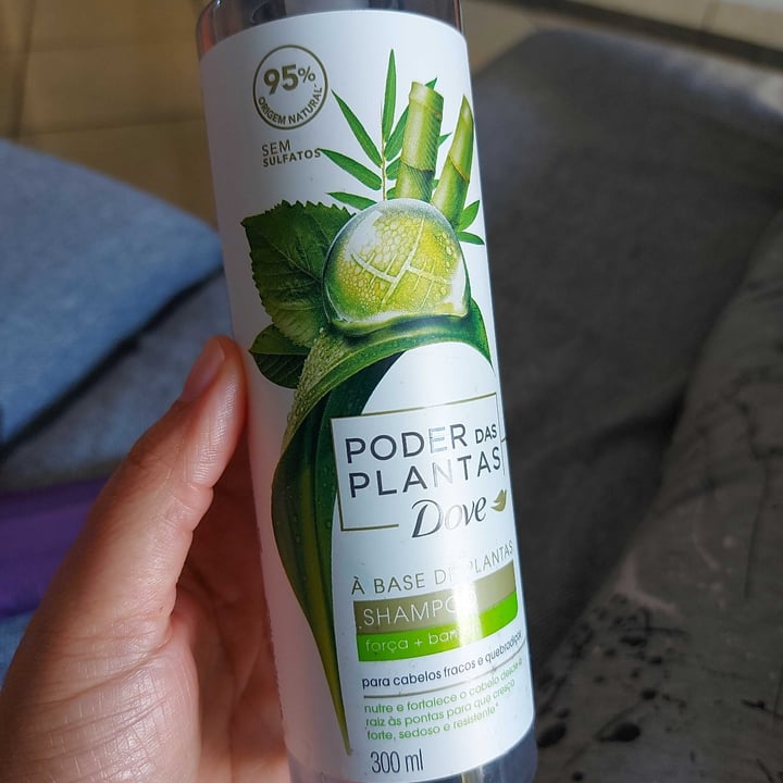 photo of Dove Shampoo - Poder das Plantas * força + bambu * shared by @izabela928 on  16 Apr 2022 - review