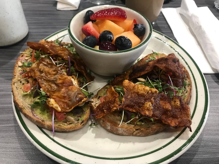 photo of Nightshop Millennial Toast shared by @missjenniheart on  26 May 2018 - review