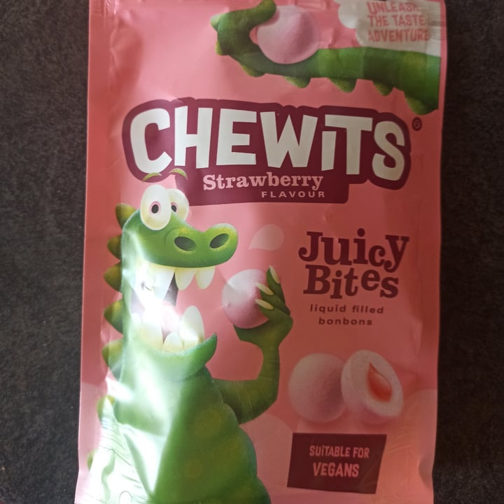 photo of Chewits strawberry juicy bites shared by @wendyyoyo on  25 Aug 2021 - review