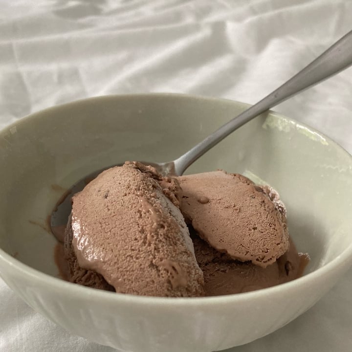 photo of The Brooklyn Creamery Lotta Chocolate shared by @greenp on  22 Mar 2022 - review