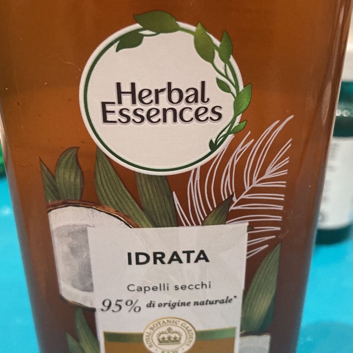 photo of Herbal Essences Shampoo Coconut Milk shared by @licivegan on  12 Mar 2022 - review