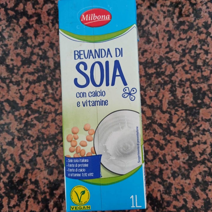 review photo of Milbona Bevanda di soia shared by @diabolikedeva on 28 Apr 2022 - review