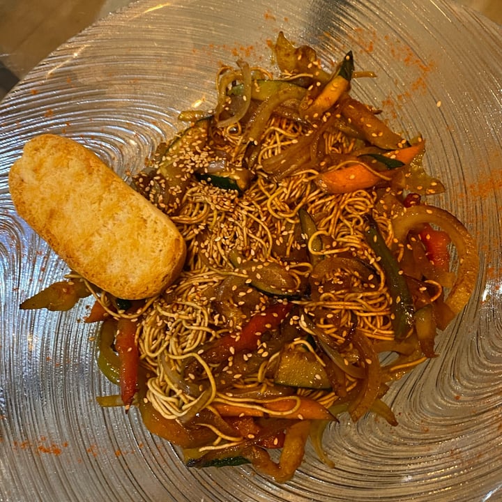 photo of Restaurante 15 & Kince wok de verduras shared by @andrius on  19 Jun 2022 - review