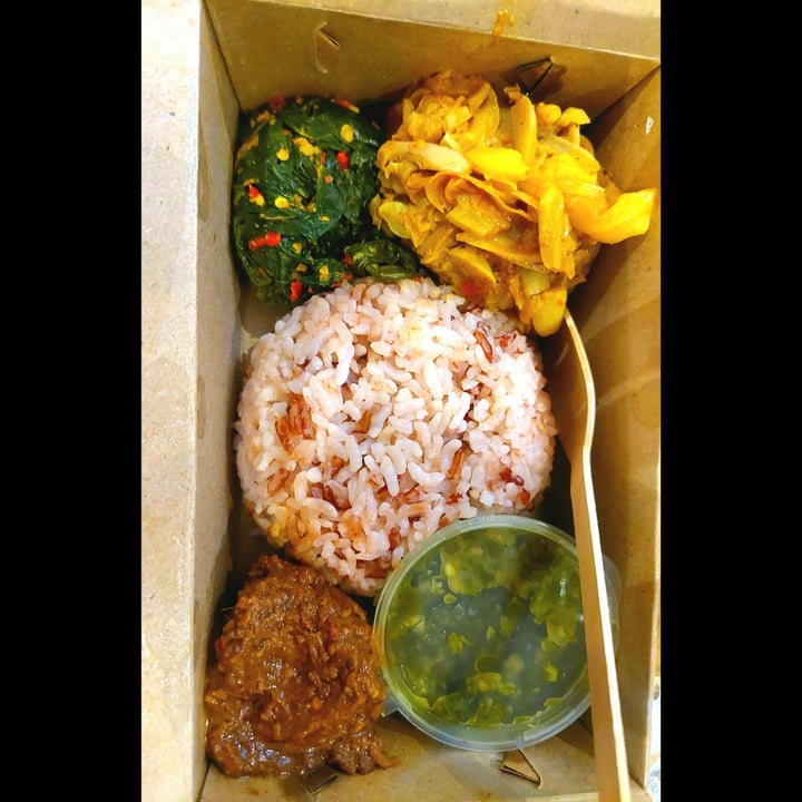 photo of Hejo Eatery - 104 Bangka Compound Rice Bowl Padang Rice shared by @elfatheherbivore on  10 Mar 2022 - review