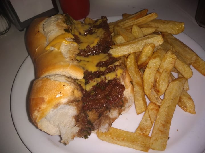 review photo of Loving Hut Microcentro Cheese steak shared by @luciabianchi on 22 Oct 2019 - review