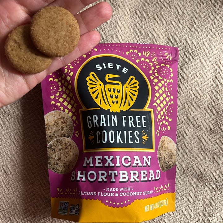 Siete Family Foods Grain free Mexican shortbread cookies Review