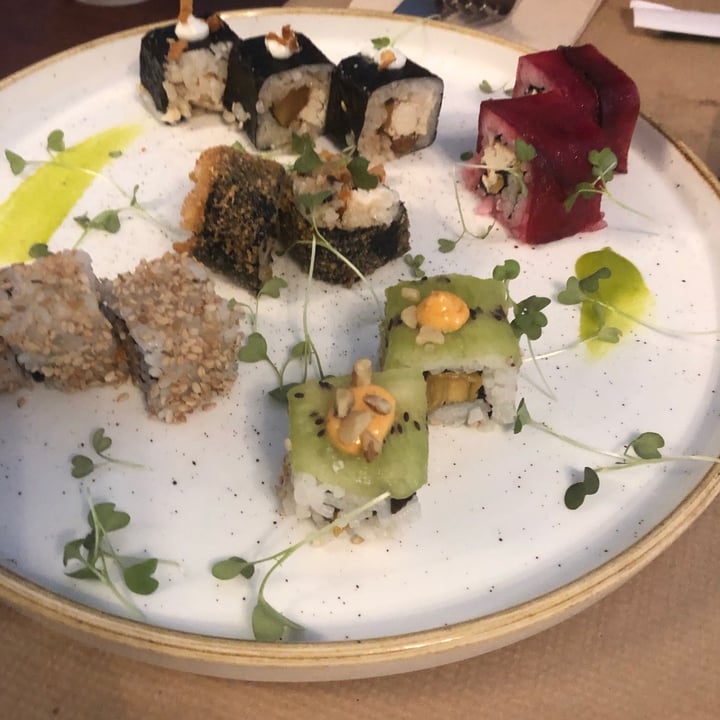 photo of La Modernista Sushi vegano shared by @barbarapgs on  20 Sep 2020 - review