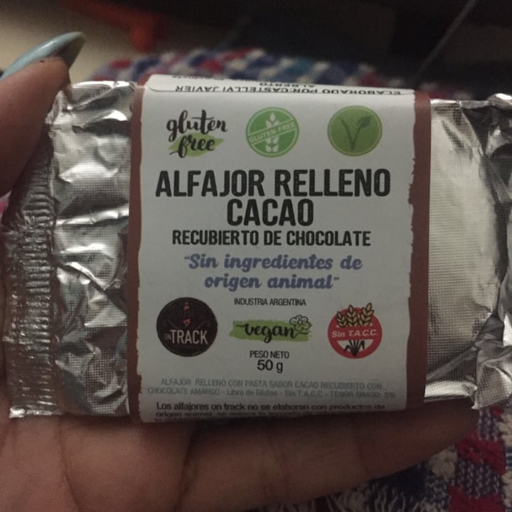 review photo of On Track Alfajor Relleno Cacao shared by @wuaranga on 16 Aug 2021 - review