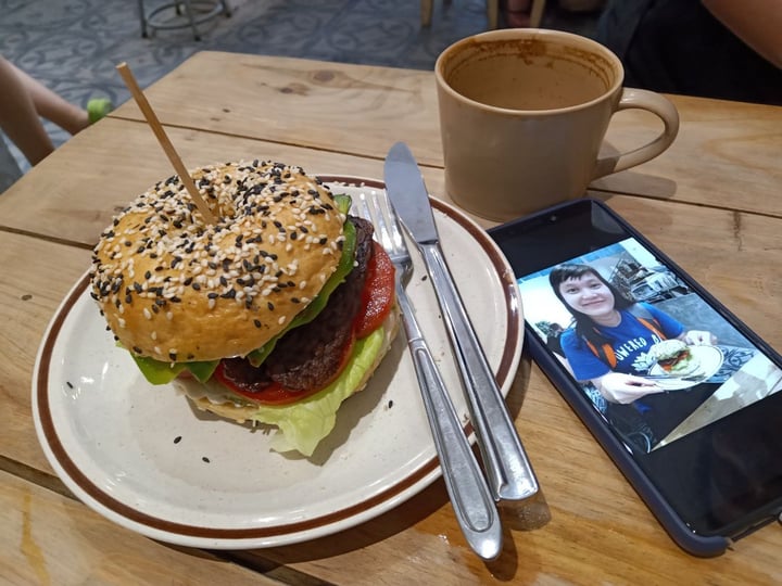 review photo of Lá Studio Vegan Bagel shared by @evevegan on 17 Jan 2020 - review