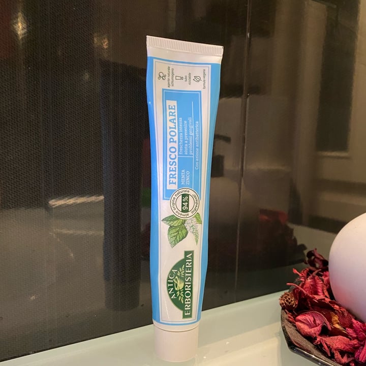review photo of Antica erboristeria Dentifricio Fresco Polare shared by @jessicafagotto on 02 Oct 2022 - review