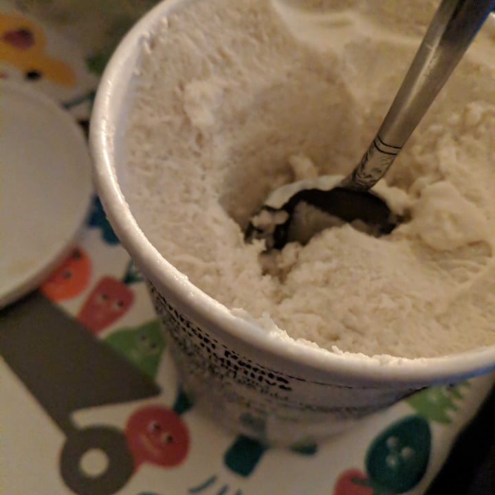 review photo of Snö Salted Caramel Oat Based Ice Cream shared by @cavywavvy on 06 Oct 2022 - review