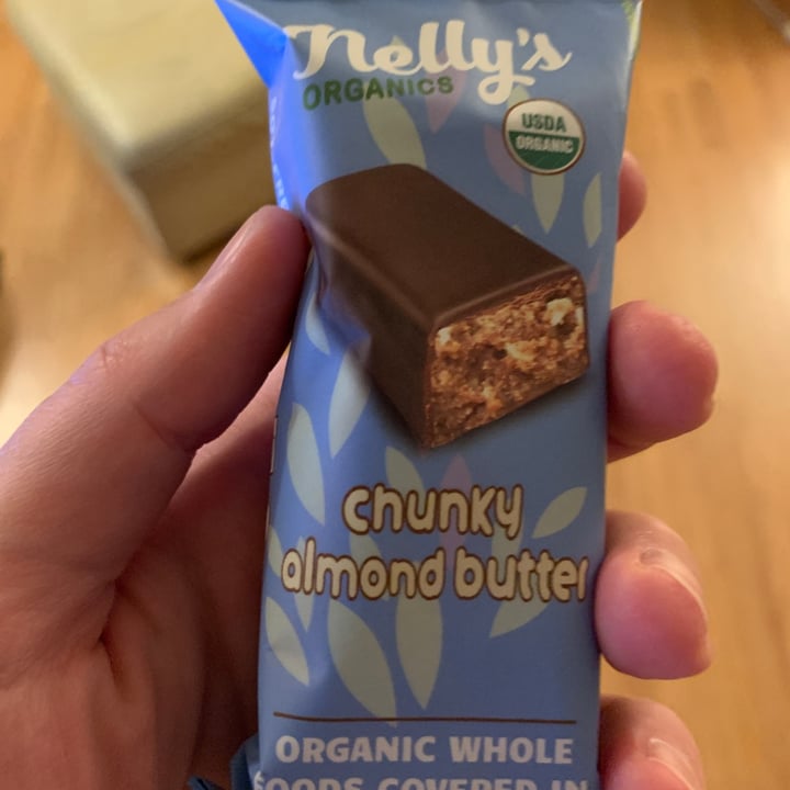 photo of Nelly's Organics Chunky Almond Butter shared by @jdwatts on  27 Jan 2021 - review