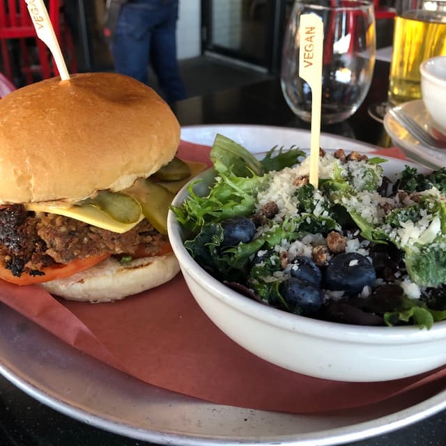 Foto del piatto “Anything’s Possible Burger”