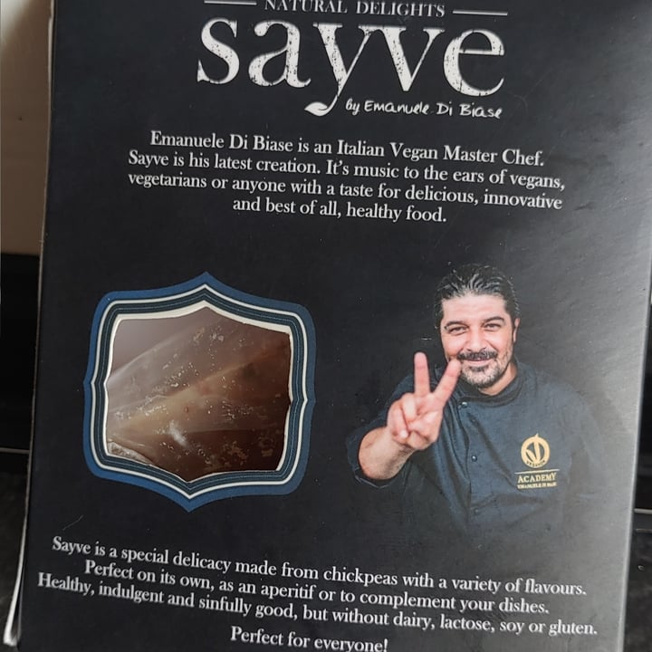 photo of Sayve Formaggio duro vegetale alle noci shared by @luavilchez on  01 Jan 2021 - review