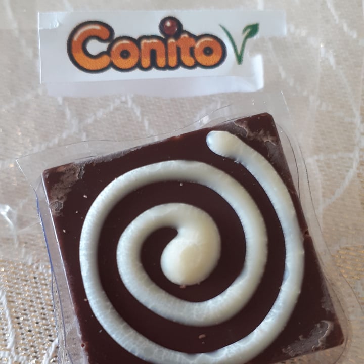 photo of Conito Bombom de chocolate branco e cobertura de chocolate shared by @digoveg on  18 Sep 2022 - review